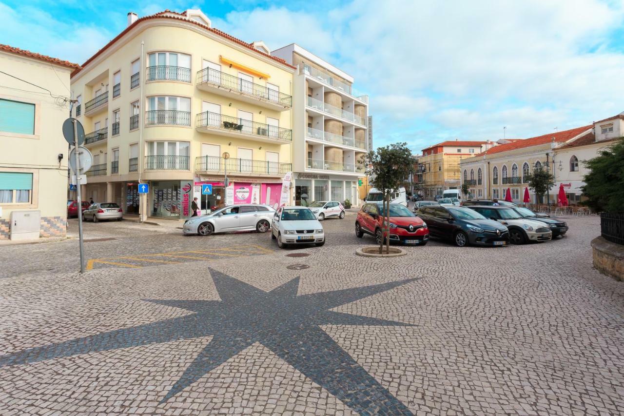 Apartamento Praia Sao Martinho Do Porto Leilighet Eksteriør bilde